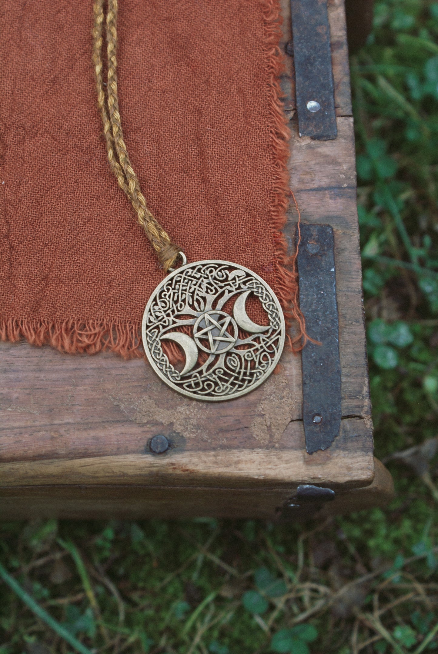 Halskette „Yggdrasil“