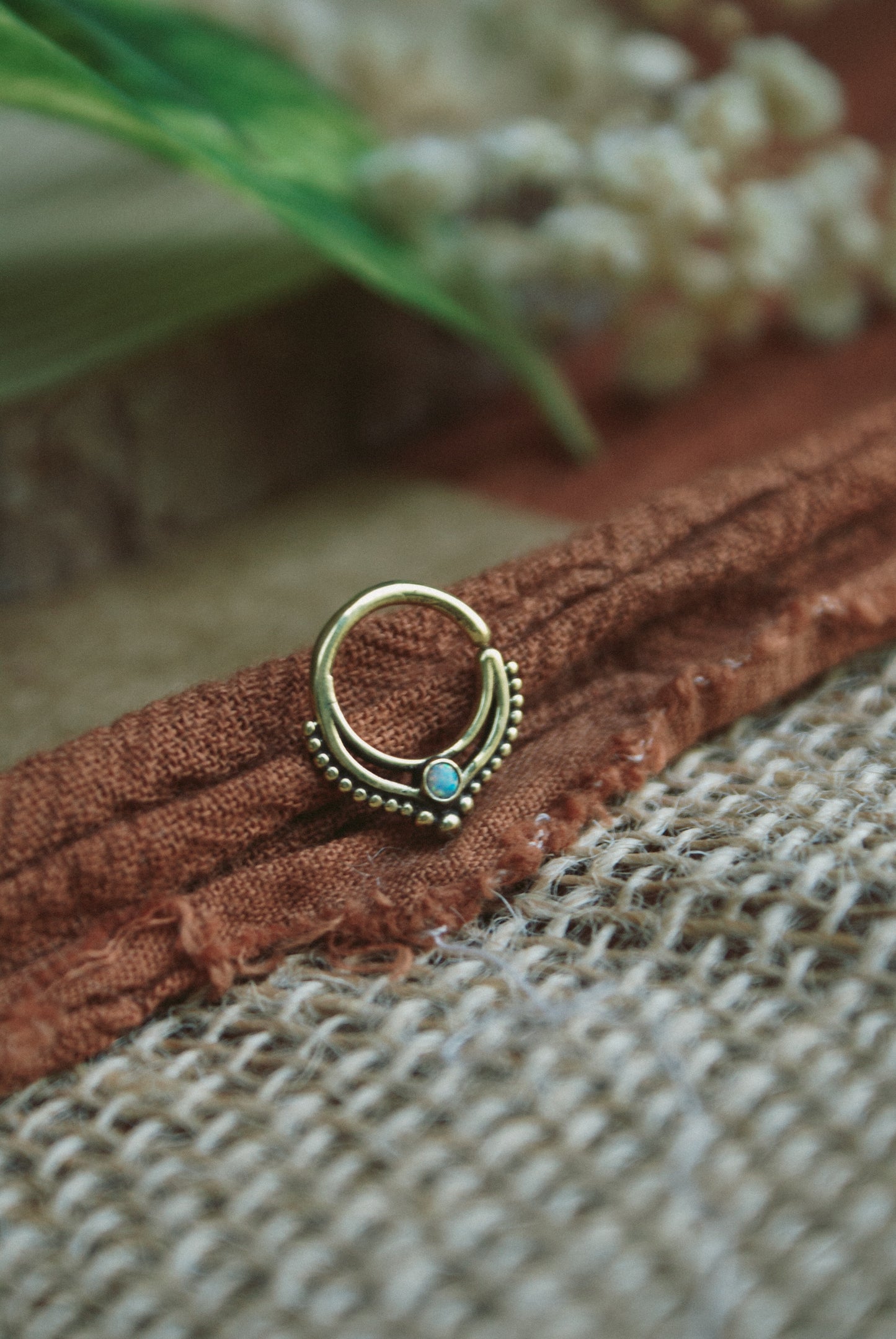 Septum aus Messing mit Opal