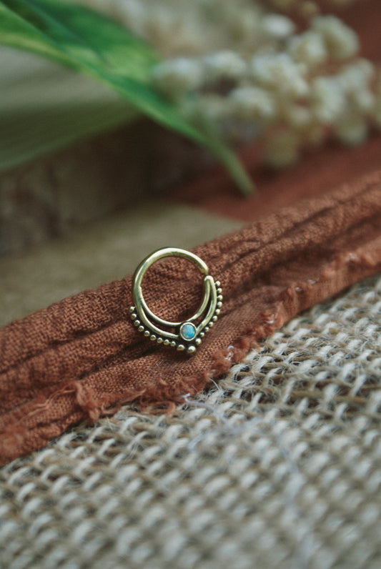 Septum aus Messing mit Opal